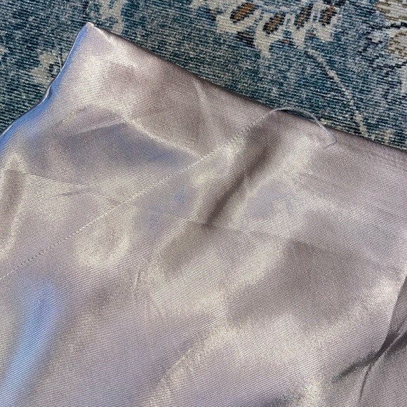 Light pink Satin skirt - Picture 3 of 3